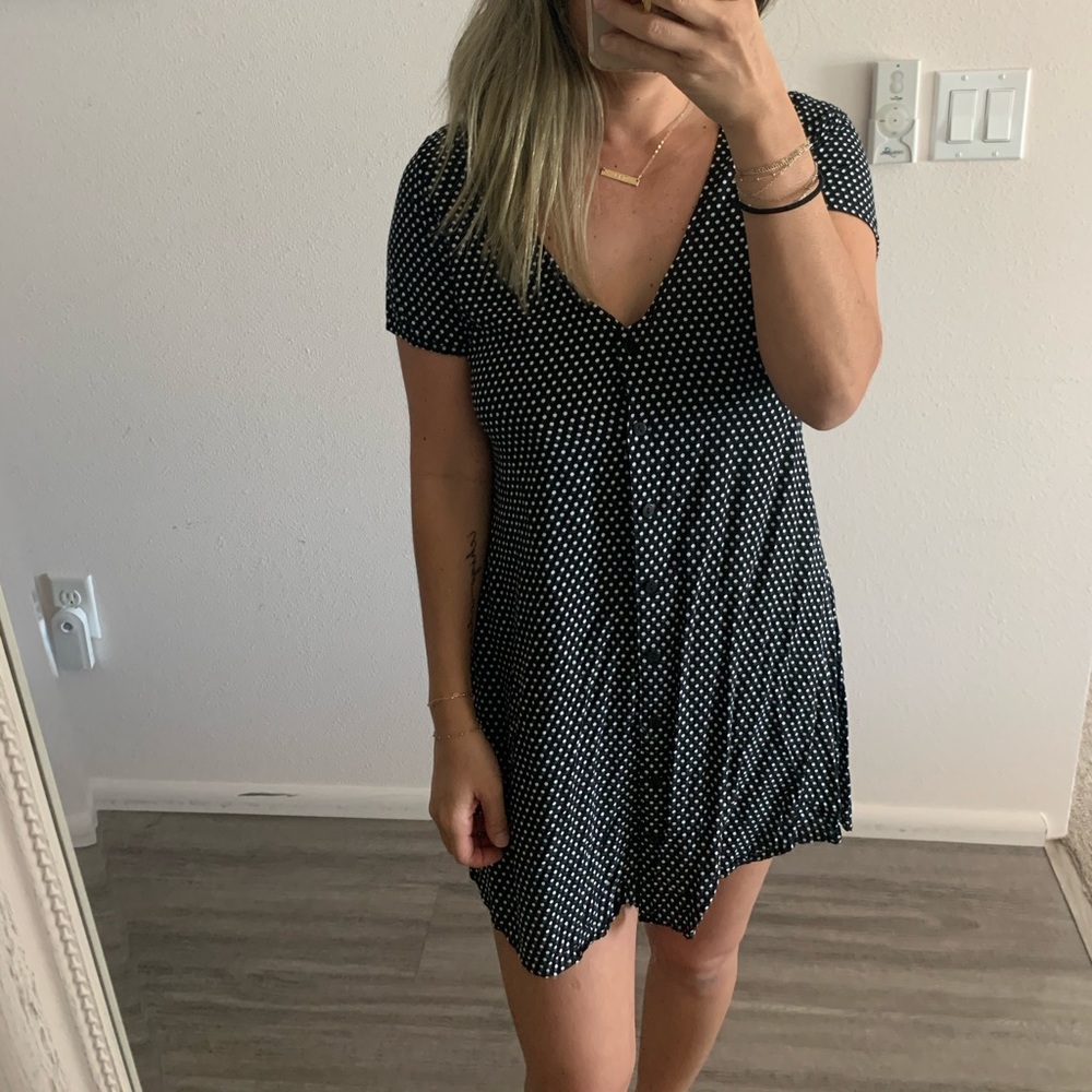 Black and white polka